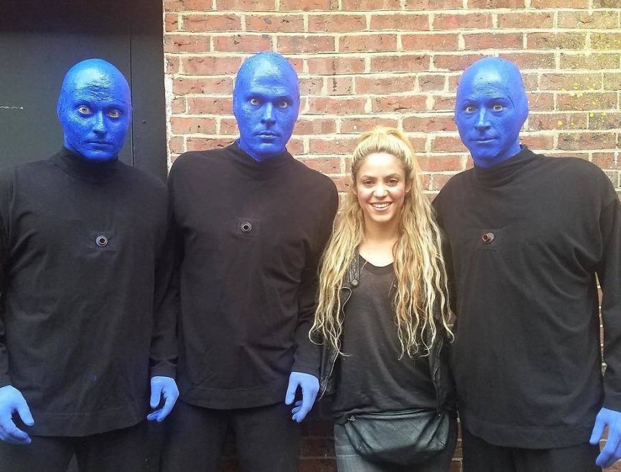 Shakira Blue Man Group Shakira Portalshakira